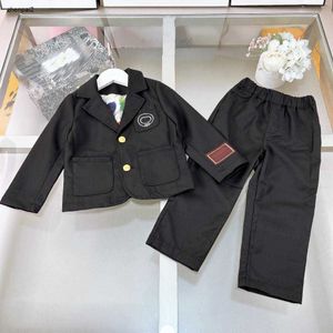 Luxe baby trainingspakken Kleurrijke bedrukte voering Formele kinderkleding Maat 100-150 Geborduurd logo colbert en broek Jan20