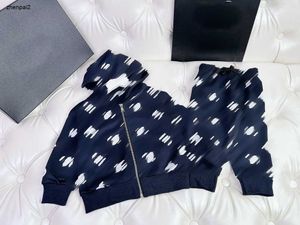 Survêtements de luxe pour bébé Tissu en pur coton Vêtements de marque pour enfants Taille 90-150 Veste à capuche pour fille et pantalon à lacets Nov25