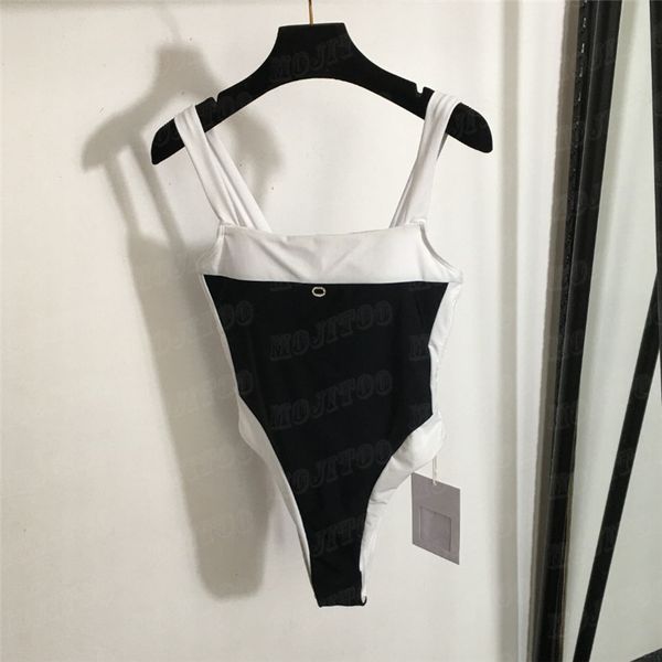 Badge de luxe BodySuit Swimwear Womens Push Up Bikini Design noir blanc d'épissage de maillot de bain Party Bikinis Bathing