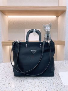 Nylon Tote Luxury tas Dames Tassen Twist Crooked Mobile Travel Shopping Bag Handtas Beroemde Fashion Bag Designer Shoulder Portemonnee