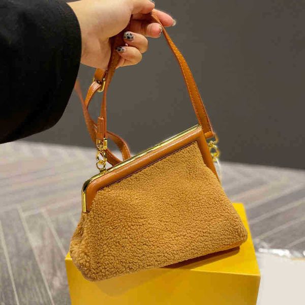 Bolso de lujo 2022, bolsos de hombro de felpa, bolso cruzado de lujo, bolsos con Clip F, bolso de mano de piel de avestruz para mujer, bolso de noche versátil para mujer 220809/220905