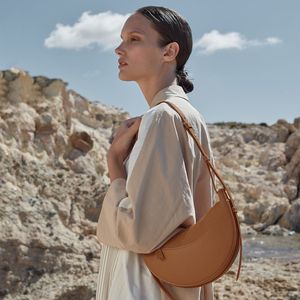 Sac de luxe Numero Dix Sac demi-lune Fleu-grain texturé en cuir lisse en cuir concepteur zip fermeture crossbody women hobo sac à main sacs à bandoulière 001