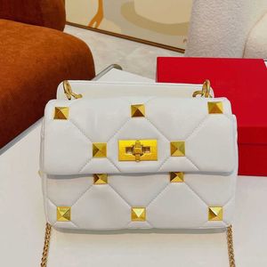 Luxury Bag Three-dimensional Embossed Letter Hand Flap Bag Gold Lock Montaignes Bags Women Tote Genuine Leather Shoulder handbag