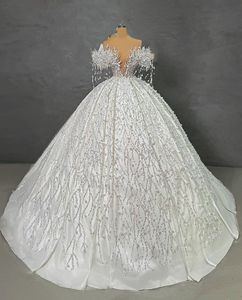 Robes de mariée de bal de bal de luxe Sans manches V cou de cou sur les paillettes d'épaule Appliques Ruffles Perles Robes de mariée Robe formelle plus taille