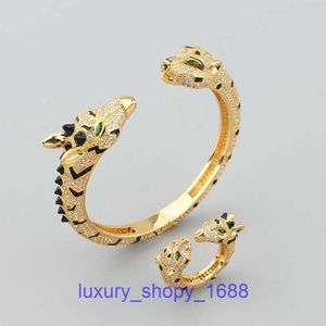 Bracelet de luxe Bijoux de créateur Bracelet homme Haute qualité Pneus de voiture À la mode Double tête Léopard Girafe Bracelet ouvert Bague avec S complet ont une boîte d'origine