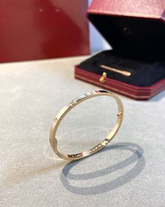 Bracelet de luxe en titane et acier, vis d'amour, marque de styliste, manchette à ongles pour femmes, bijoux avec boîte