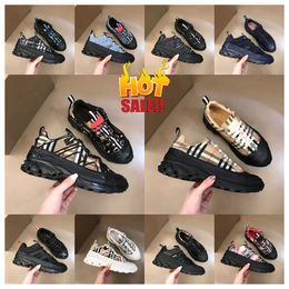 Luxury BB Designer Bayberry B22 Designer Trainers Vintage Sneaker Striped Men Femmes Vellets Sneakers Plateforme Plateforme Chaussures décontractées Shades Flats Classic Outdoor