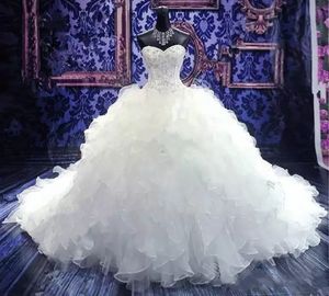 Robes de mariée de broderie perlée de luxe