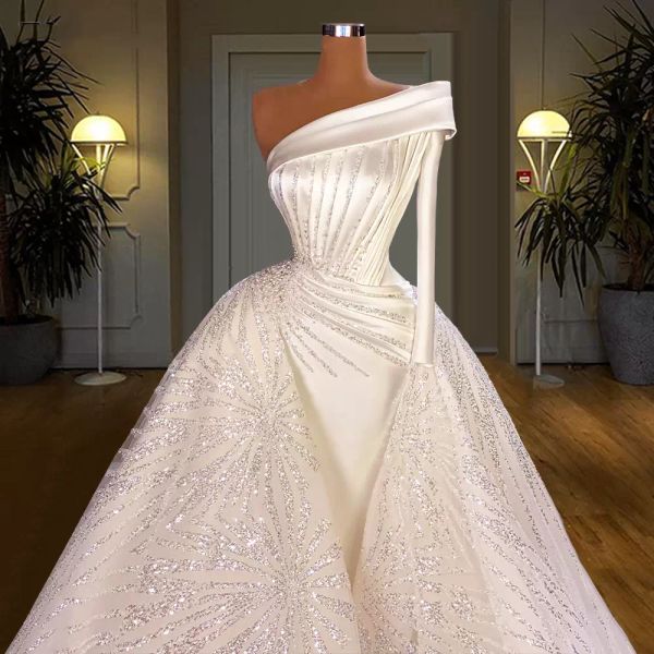 Luxuriöse, mit Perlen verzierte Meerjungfrau-Brautkleider, Brautkleider mit abnehmbarer Schleppe, ein-Schulter-Langarm-Robe de Soiré Mariage CG001