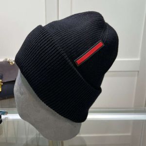 Luxury Beanhat 2023 Chapeau de designer Couleur unie Design de mode pour hommes et femmes Chapeau tricoté Chapeau de laine d'automne Lettre tête chaude casquette unisexe de haute qualité