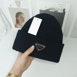 Luxe beanie gebreide hoed designer cap heren ppada gemonteerde hoeden unisex kasjmier letters casual schedel petten buiten