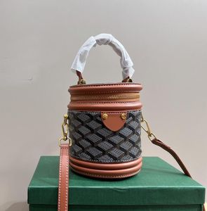 Étui de beauté de luxe en cuir gy inversé Petite taille bandoulière amovible sangle tambour sac à bandoulière une poignée cylindre Mini sac