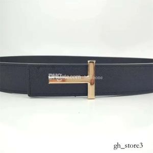 Celtes de concepteur de ceinture de luxe pour hommes Big Tom Buckle Belt Male Chastetity Brands Fashion Brand Mens Ford Beltes en cuir 230