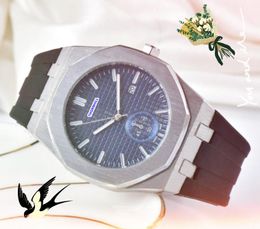 Montre décontractée à quartz de luxe à grand cadran 42 mm de haute qualité chronographe pour hommes horloge d'affaires décontractée en caoutchouc bracelet en acier inoxydable analogique montre-bracelet décontractée cadeaux