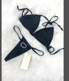 Luxe bikini badkleding string g-string set 2022 nieuwe ontwerper sexy grote letter metaal zwempak zwart tweedelige bikini's set zwempakken s-xl