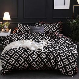 Ensemble de literie de luxe noir, avec taie d'oreiller, linge de lit simple, housse de couette, Queen/King, lit simple, 240314