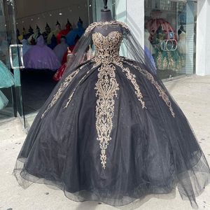 Luxe Zwarte Glanzend Quinceanera Jurken Uit De Schouder Vestidos De 15 Anos Applique Kant Met Cape Formele Verjaardagsfeestje Baljurk