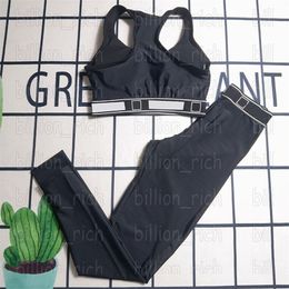 Luxe noir femmes survêtement Designer été Yoga tenue dames mode Yoga ensemble Gym Sport Sportswear 2 pièces Yoga ensembles