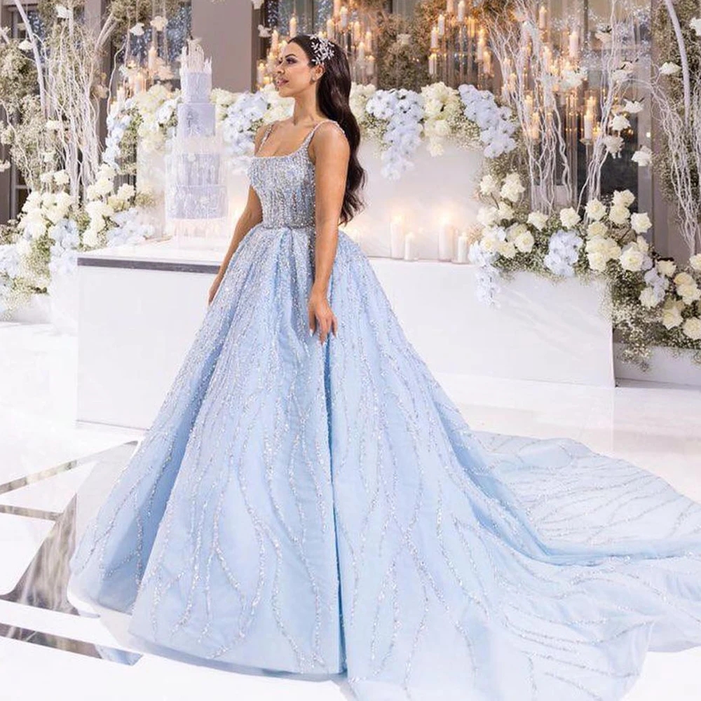Luksusowa niebieska sukienka na imprezę balową 2024 Square Scyk Paski kryształowo bez rękawów bez rękawów koronki