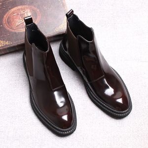 Luxe laarzen echte lederen heren enkel laarzen hoogwaardige slip op splicing wingtip bruine zwarte schoenen basic laarzen mannen gshfa