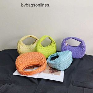 Luxury Bottegs Venets Jodie Sac à main Sac tissé 2024 Nouvelle mode Fashion Hand Femmes Croissant Sac personnalisé Transfert sous les bras avec un logo d'origine 1: 1