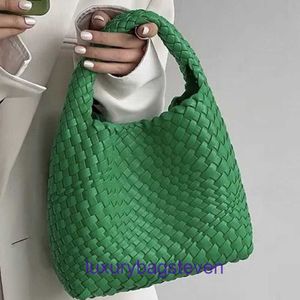 Sacs à bandoulière de luxe Bottgss Ventss Hop pour femmes 2024 Nouveau fait à la main de haute qualité tissé petit sac fourre-tout portable grande capacité tendance avec un vrai logo