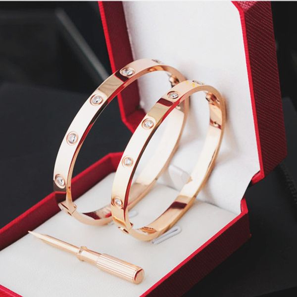 Pulsera de lujo Brazaletes Mujeres Hombres 4CZ Titanio Acero Pareja Tornillo Destornillador Pulseras Oro Plata Rosa Brazalete de uñas Joyería con bolsa de terciopelo al por mayor