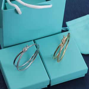 Bracelet de luxe bracelet à breloques bracelet de créateur femme bracelets en acier titane marque bracelet bijoux pour femmes livraison gratuite noël saint valentin cadeau beauté