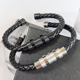 Bracelet de luxe Boucle en acier inoxydable Bracelet ouvert en cuir de haute qualité pour hommes et femmes