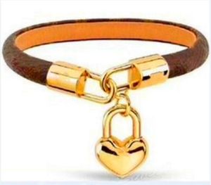 Bracelets de luxe pour hommes femme identification concepteurs bracelet en cuir fleur motif bracelet perle bijoux