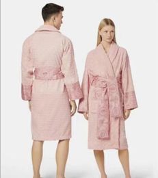Bata de baño de marca de lujo Albornoz de algodón clásico para hombre ropa de dormir de marca para hombres y mujeres batas de baño cálidas kimono ropa para el hogar albornoces unisex 8 tamaño L6