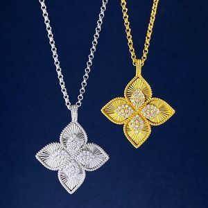 luxe merk klaver ontwerper hanger kettingen voor vrouwen 18k goud zilveren zoete 4 bladeren bloem dubbele rij elegante trui ketting glanzende kristal diamanten sieraden