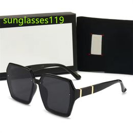 Marque de luxe design lunettes de soleil hommes femmes sans monture carré rose jaune coloré lentille métal demi-cadre extérieur uv400 lunettes de protection A35