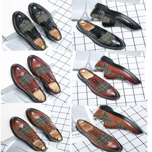 Marque de luxe Designer Brogue chaussures en cuir sculpté hommes bureau d'affaires chaussures habillées formelles mocassins pointus fête mariage chaussures plates taille 38-45