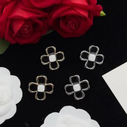 Boucles d'oreilles de marque de luxe à quatre feuilles d'herbe, mode classique, clous en forme de cœur en or 18 carats, cadeaux de Noël polyvalents pour la Saint-Valentin pour femmes, argent 925 -3