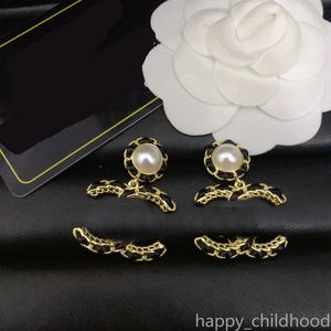 Boucles d'oreilles de marque de luxe avec lettres plaquées or 18 carats, bijoux géométriques célèbres pour femmes, cerceau, cadeau de fête de mariage