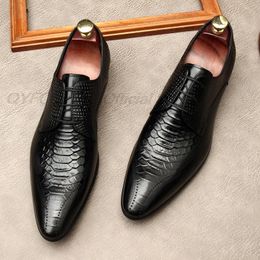 Designer de marque de luxe en cuir véritable hommes Wholecut Oxford chaussures pour hommes noir mode chaussures habillées bureau d'affaires chaussures formelles