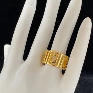 Anillo calado con letras de diseñador de marca de lujo para mujer, anillo de apertura de oro para hombre, anillo de compromiso de boda para pareja, anillo de compromiso