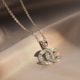 Collier de marque de luxe pour femmes, bijoux avec pendentif en or 18 carats, accessoires de mariage, cadeau de fête