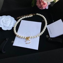 Colliers de mariage de créateurs de marques de luxe JAMAIS FADING PERL CRISTAL 18K Gold plaqué en acier inoxydable Lettre de cou collier de collier
