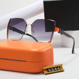 Gafas de sol de diseñador de marca de lujo Moda para hombre para mujer Piloto Gafas de sol Protección UV400 hombres anteojos mujeres gafas con estuche y caja originales Herm8244