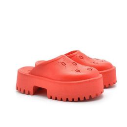 Luxury merkontwerper damesplatform geperforeerde G sandaal slippers gemaakt van transparant materiaal modieus sexy zonnige strandmannen schoenen EU35-42