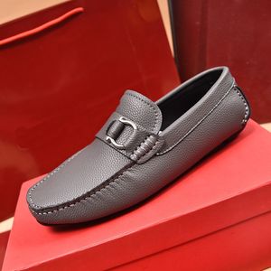 Mocassins de marque de luxe pour hommes, chaussures en cuir de vache, chaussures classiques éternelles Gommino, taille 38-46
