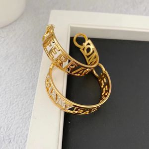 luxe merk holle letters designer hoepel knuffel oorbellen dames meisjes mooie charme bling diamant elegante cirkel 18k gouden oorbellen oorbel oorringen sieraden