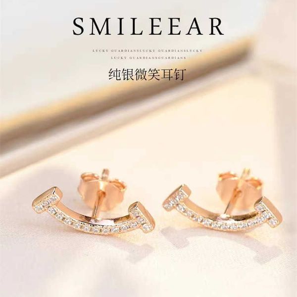 Pendientes para el hogar de la marca de lujo S925 Silver Classic Smooth Full Diamond Smiling 18k Rose Gold para mujer Viento fragante pequeño con logotipo