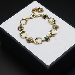 Luxury merkbrief Bracelet armbanden ontwerper voor vrouwelijke armbanden Crysatl Rhinestone Pearl Chain Gifts Joodlry Accessoires