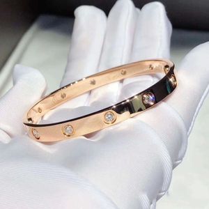 Luxe merk LOVE kristal armband goud roestvrij stalen armband dames cadeau sieraden luxe designer ronde armband