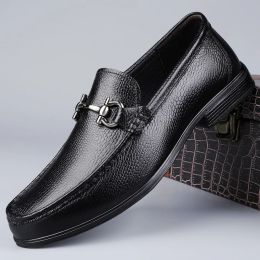 Marque de luxe Chaussures décontractées pour hommes Véritage en cuir Slip sur les mocassins formels Handmade Man Moccasins Italien Black Homme Driving Chaussures