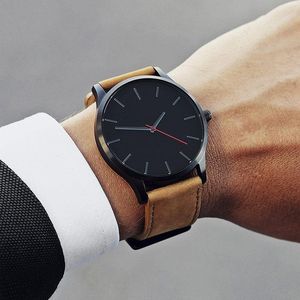 Luxuremerk heren horloges Sport Watch Clock Army Military Leather Quartz Pols Relogio Masculino
