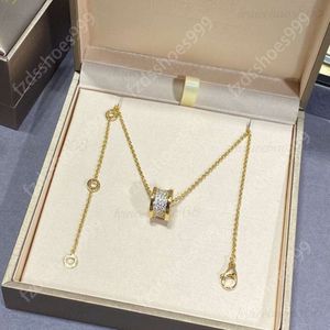 Luxury merk kettingontwerper voor vrouwen modieuze nieuwe titanium stalen hanger ketting hoogwaardige 18k gouden ketting 55